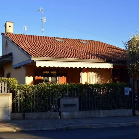 Bed & Breakfast Family House Franciacorta *